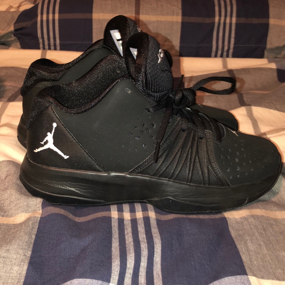 Black Jordan Shoes size 4.5Y